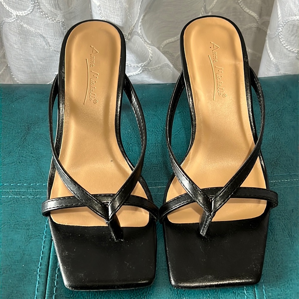 Women Anne Michelle short heels